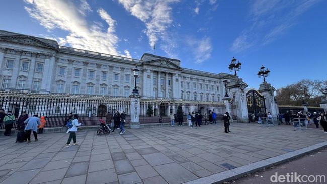 Tanpa Tugas Kerajaan, Putri Beatrice-Eugenie Dituding Sengaja Tinggal Gratis di Istana