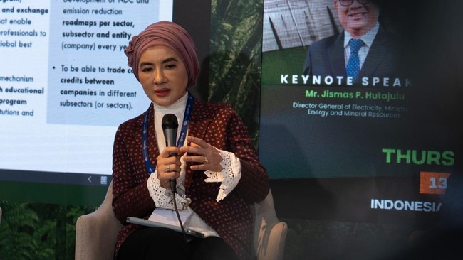 Saat menghadiri COP28 di UEA, Dirut Pertamina, Nicke Widyawati mengungkapkan pihaknya mengembangkan 3 inisatif dalam menghadapi isu trilema energi.
