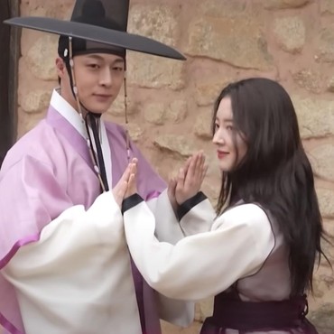 Dirumorkan Pacaran dengan Lee Se Young, Bae In Hyuk: Itu Menyenangkan