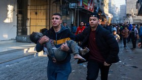 Hampir 200 Warga Gaza Tewas Digempur Israel dalam 24 Jam usai Gencatan
