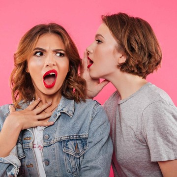 5 Zodiak Paling Oversharing, Siapa Saja yang Suka Cerita Terlalu Banyak?