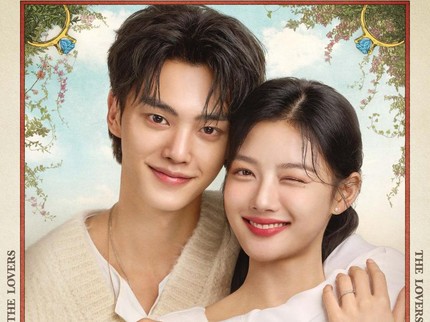 5 Potret Kim Yoo Jung & Song Kang di Drama Korea My Demon, Visualnya Sama-sama Menawan