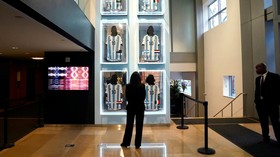 FOTO: 6 Jersey Piala Dunia 2022 Bersejarah Messi Dilelang