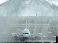 Pesawat Vistara Tujuan Frankfurt Mendarat Darurat Setelah Ada Ancaman Bom