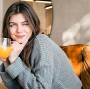 Bantu Dukung Kesehatan Perempuan,  Ini 6 Vitamin Esensial yang Wajib Dikonsumsi