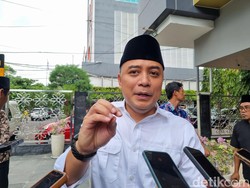 Gugatan Emil Dardak Dikabulkan MK, Eri Cahyadi: Kalau Kami Tak Haus Jabatan