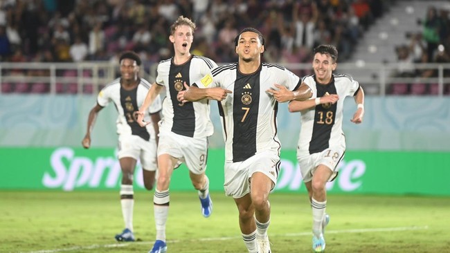Timnas Jerman U-17 juara Piala Dunia U-17 2023 setelah menang adu penalti 4-3 (2-2) atas Prancis U-17 di Stadion Manahan, Solo, Sabtu (2/12).