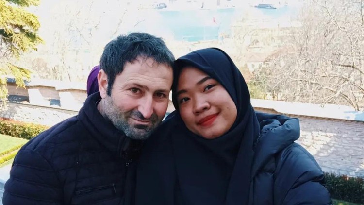 Pasangan tinggal di Turki Pasangan tinggal di Turki