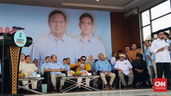 Pesulap master Limbad diperkenalkan sebagai pendukung Prabowo Subianto, padahal namanya masuk daftar Juru Kampanye Ganjar-Mahfud.
