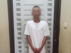 Dikejar Warga, Jambret HP Ibu-ibu di Jakbar Nyebur ke Kali Berarus Deras