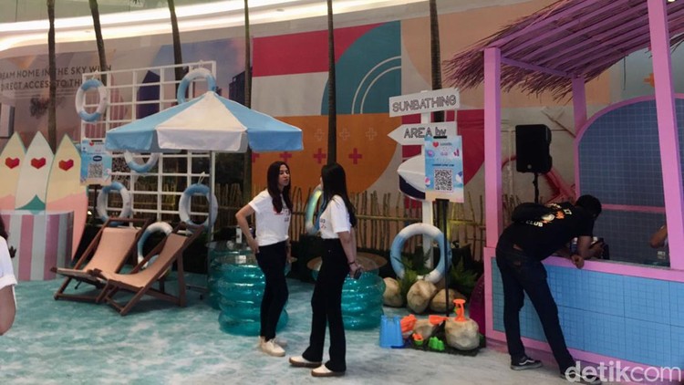 Laz Island Surabaya.