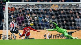 Hasil Liga Inggris: Gol Antony Dianulir, MU Ditekuk Newcastle 0-1