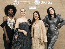 Agnez Mo Nyanyi untuk 34 Pemimpin Dunia di Dubai, Pakai Batik Sarat Filosofi