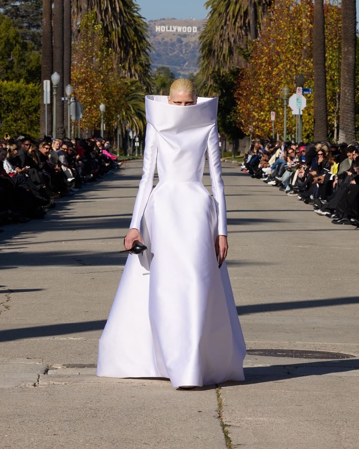 Balenciaga Pre-Fall 2024 Hal Menarik dari Balenciaga Pre-Fall 2024