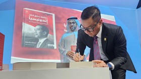 Buku Biografi Jokowi Karya Dirut PLN Versi Bahasa Arab Diluncurkan