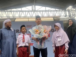 Momen Gibran Salting Dipanggil Kiyowo di Ponpes Asshiddiqiyah 2 Tangerang