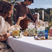 Study: Makin Sering Berbagi, Makin Tinggi Tingkat Kebahagiaan Seseorang