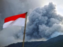 Gunung Marapi Waspada Sejak 2011, Kok Bisa Ramai Pendakian?