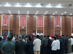Prabowo-Panglima TNI Ikut Salatkan Jenazah Doni Monardo di Mako Kopassus