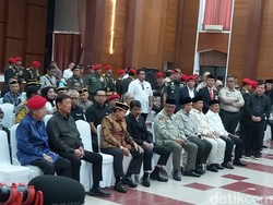 Prabowo ke Markas Kopassus Beri Penghormatan Terakhir untuk Doni Monardo