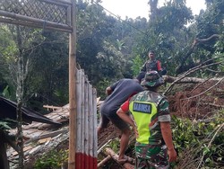 2 Rumah di Jalan Poros Sinjai-Malino Tertimbun Longsor, Akses Lalin Lumpuh