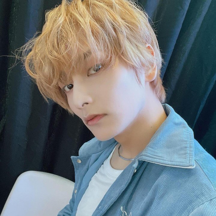 <p>Para penggemar K-Pop tampaknya tak asing dengan wajah idol rookie yang satu ini, bukan? Tampil di Produce 101 Season 2 pada tahun 2017, kini Kwon Hyeop kembali dengan persiapan debutnya di salah satu boygroup, Bunda. (Foto: Instagram @official_waker)</p>