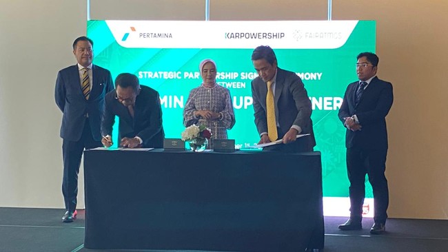 Pertamina menjalankan komitmen untuk melakukan efisiensi energi di berbagai titik operasional perusahaan di Pertamina grup, salah satunya di area kilang.