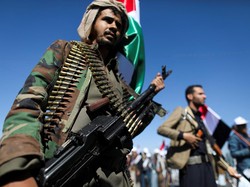 Rudal Houthi Siap Diluncurkan Serang Pesawat AS, Tapi Ditembak Jatuh!