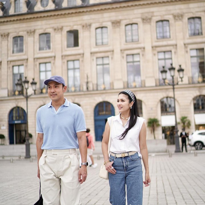 <p>Sandra Dewi menikah dengan Harvey Moeis sejak 2016, Bunda. Sang suami mewujudkan mimpi Sandra dengan melangsungkan resepsi di Disneyland Tokyo. (Foto: Instagram @sandradewi88)<br /><br /><br /></p>