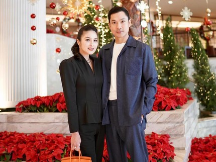 7 Potret Sandra Dewi & Suami yang Lebih Muda 2 Th, Selalu Romantis Jauh dari Gosip