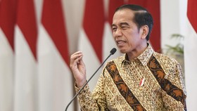 Jokowi: Terlalu Banyak Pejabat Ditangkap Korupsi, Jangan Tepuk Tangan
