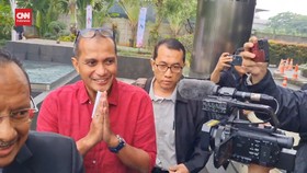 VIDEO: Momen Wamenkumham Eddy Hiariej Penuhi Panggilan KPK