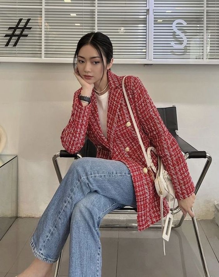 Rekomendasi Outfit Merayakan Natal Nuansa Elegan & Kasual