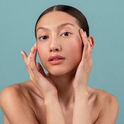 5 Racikan Bahan Alami ala Rumahan yang Bisa Bikin Kulit Kencang dan Berseri, Auto Awet Muda!