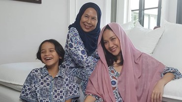 img-title Rayakan Ultah Suami Tanpa BCL dan Noah, Ibunda Ashraf: Kami Merindukan...