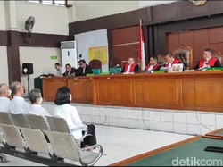 Hakim Tolak Eksepsi 5 Terdakwa Korupsi Rp 162 Miliar Akuisisi PT SBS