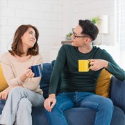 5 Hal yang Perlu Dibicarakan Bareng Pasangan Sebelum Menikah Menurut Psikolog