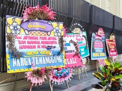 Duduk Perkara Polda Jateng Tangkap 8 DC hingga Panen Karangan Bunga