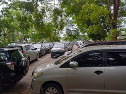 Pemprov Sulsel Raup PAD Rp 1,6 Miliar dari Lelang 15 Mobil Dinas Operasional