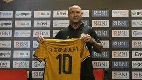 3 Fakta Ciamik Debut Nainggolan di Bhayangkara FC