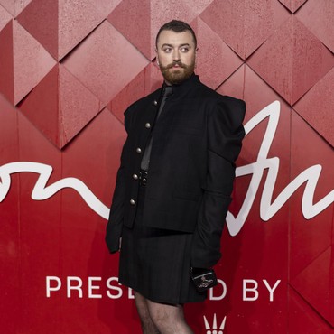 Lirik Lagu Love Is Stillness - Sam Smith