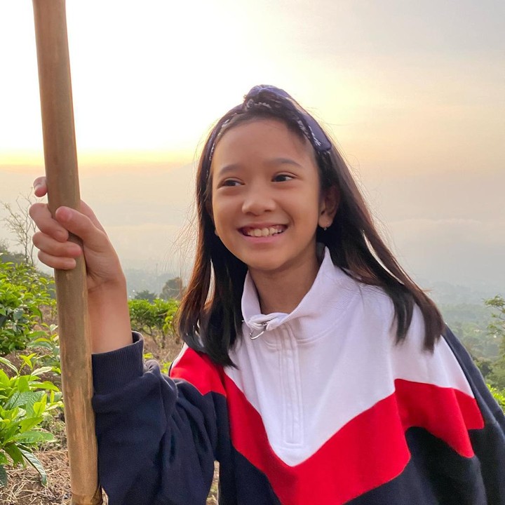 <p>Putri Baim dan Artika Sari Devi tengah beranjak remaja. Sarah Abiela Ibrahim kini sudah berusia 14 tahun, Bunda. (Foto: Instagram @abbeyabiela)</p>