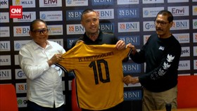 VIDEO: Radja Nainggolan Dikontrak Rp 5 Milyar Bela Bhayangkara FC