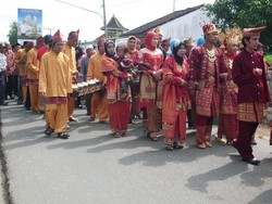 Mengenal Pakaian Adat Pengantin Ogan Komering Ulu