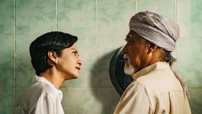 Film komedi berbahasa Malay, La Luna, menjadi wakil Singapura untuk berlaga dalam Best International Feature Film Academy Awards ke-97.