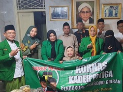 Sowan ke Nyai Mahfudhoh, 17 Kader PPP Jatim Membelot Dukung Prabowo-Gibran