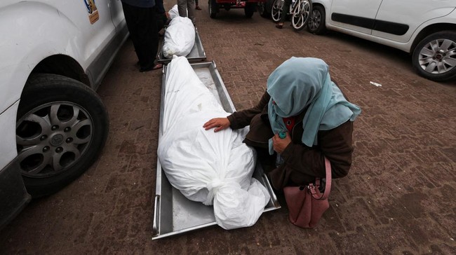 Kementerian Kesehatan Gaza ungkap sedikitnya 25 orang tewas akibat serangan Israel ke sekolah di kawasan Khan Younis.