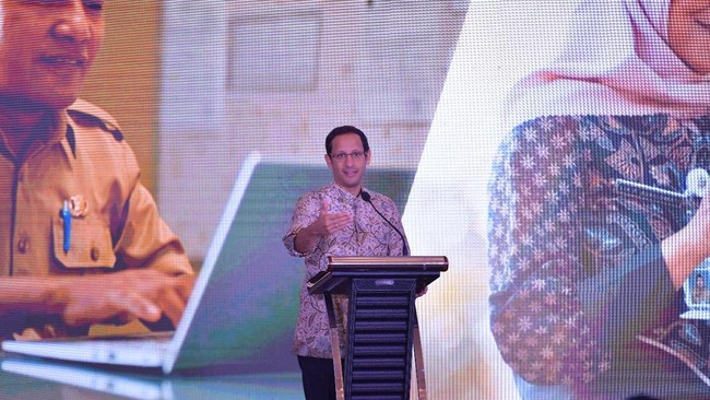 Mendikbudristek Nadiem Makarim mengungkap peran penting transformasi teknologi buat pendidikan. Simak penjelasannya.