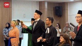 VIDEO: Detik-detik Justin Hubner Ambil Sumpah Jadi WNI