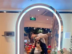 Gokil! Di Restoran Hot Pot Ini Kamu Bisa Makan Kenyang Sekaligus Cuci Rambut